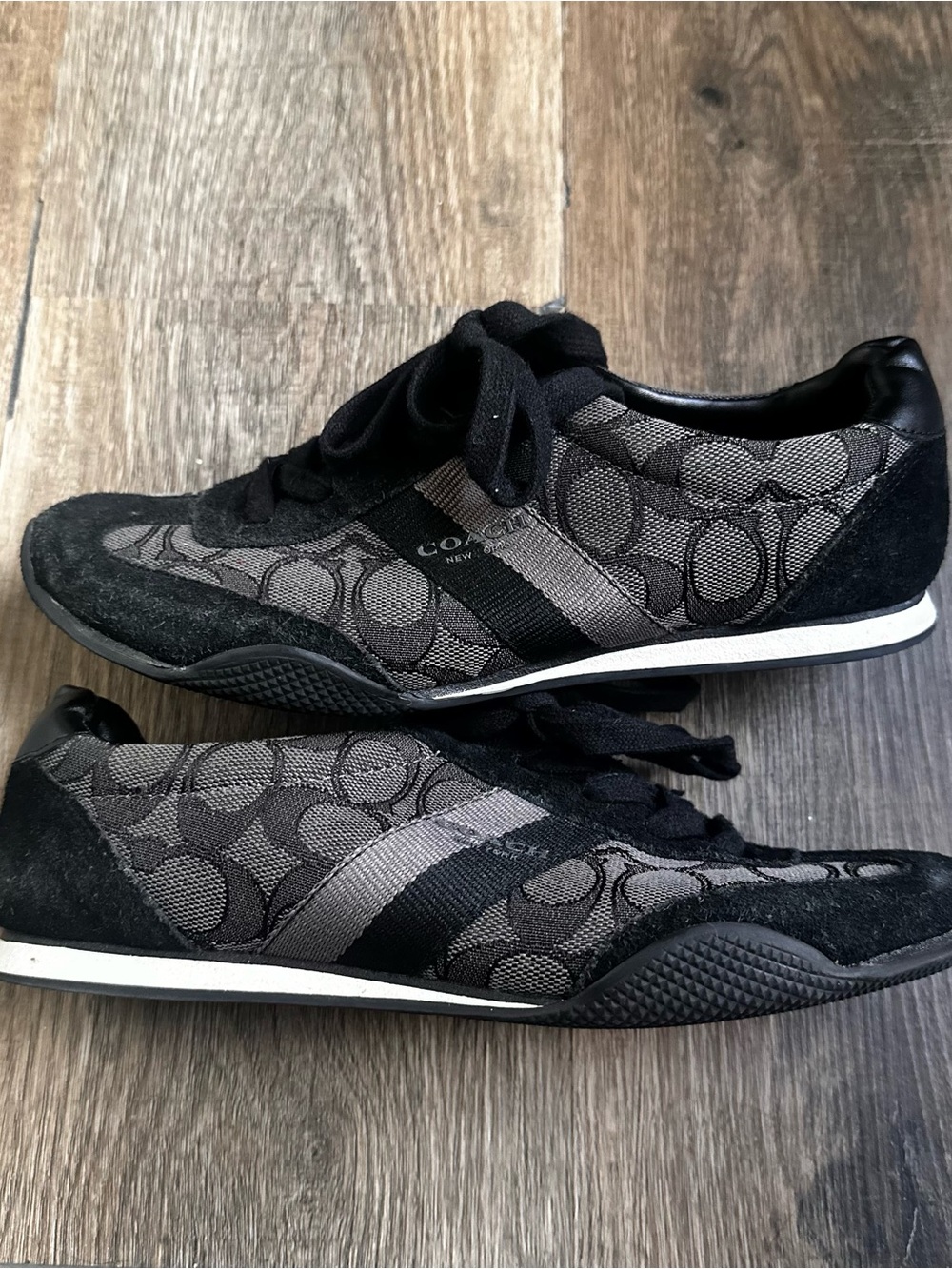 COACH Women’s Nelson Black Signature Logo Low-Top Sneakers